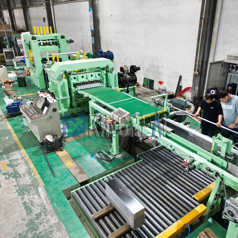 Hvordan betjene stålskåret til lengdemaskin trygt?